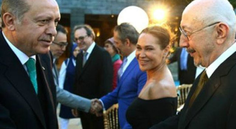 Hülya Avşar'dan dekolte açıklaması: Bazıları Tayyip Bey’den daha muhafazakar