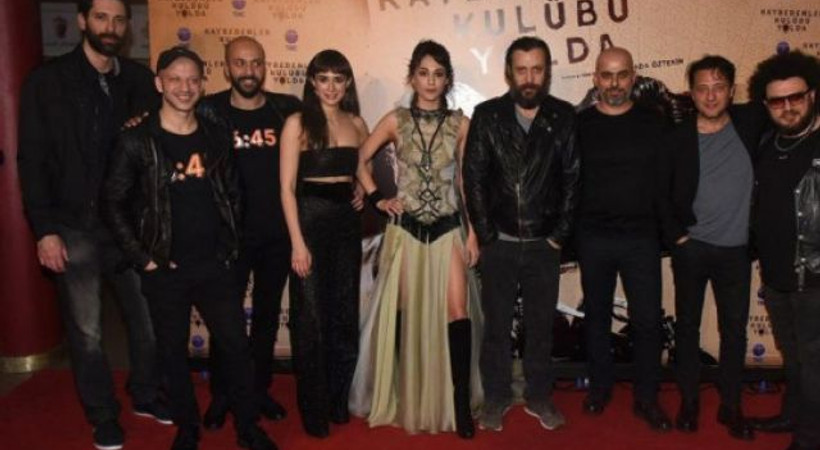 Galasına alkol ve sevişme krizi damga vurmuştu... İlk 3 günde kaç kişi izledi?