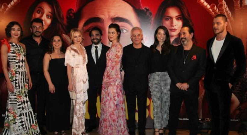 Deli Aşk filminin galası yapıldı! Galaya kimler katıldı?