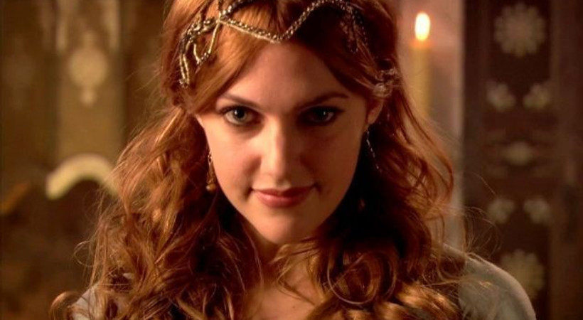 Oyuncu Meryem Üzerli'den sansür