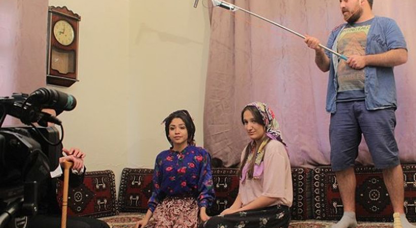 Hayranı olduğu Aşık Veysel'in hayatını beyaz perdeye taşıyor