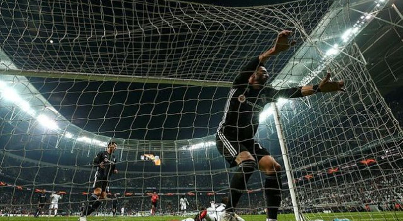 Beşiktaş - Genk karşılaşması sosyal medyada gündem oldu!