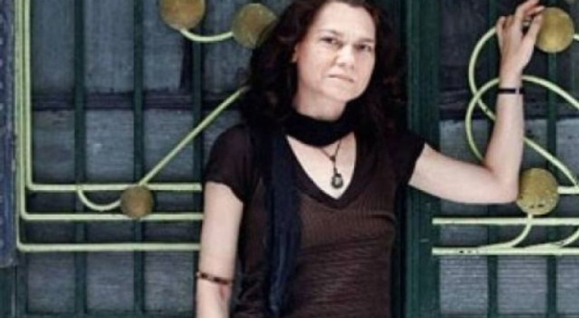 Aslı Erdoğan: Polis ve bomba korkuları arasında sıkıştırıldık