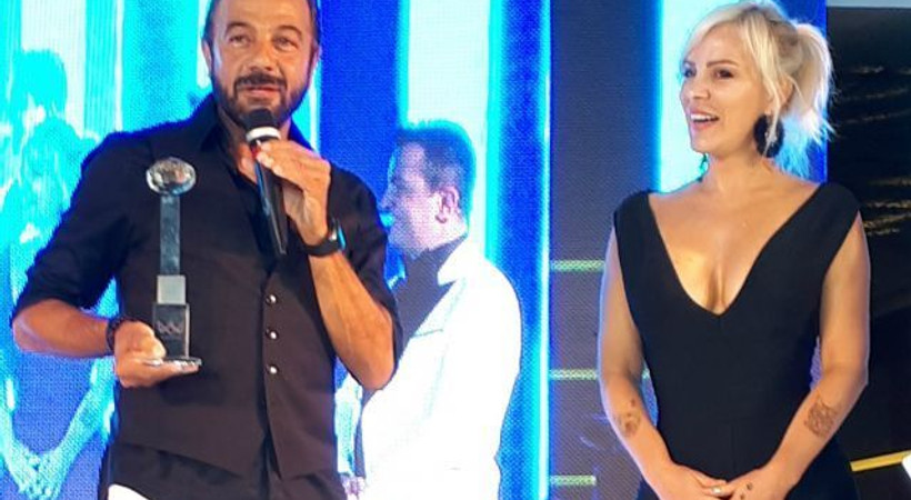 Kerem Alışık sezona ödülle başladı