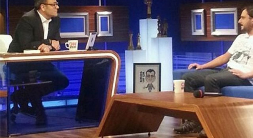 Emrah Serbes'ten canlı yayında penguen tepkisi: 'O belgeseli yayınlayanı bulmaya geldim'