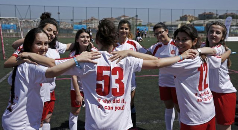 Kadınlara özel ilk ve tek futbol turnuvası 'Kızlar Sahada' 7.yaşını kutluyor!
