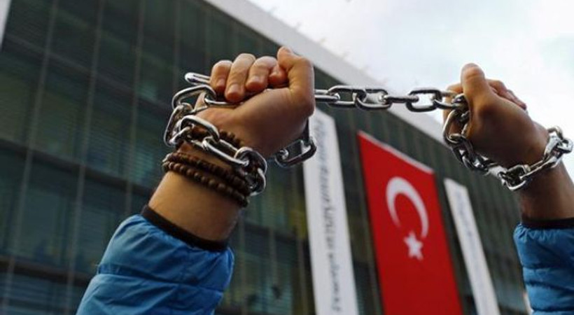 RSF: Türkiye'de sorun medya sahiplerinin iş insanı olması