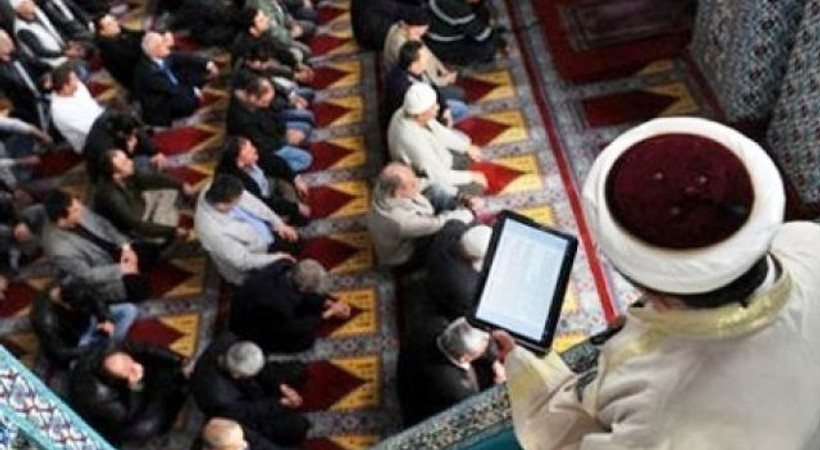 Cuma hutbesinde sosyal medya uyarısı!