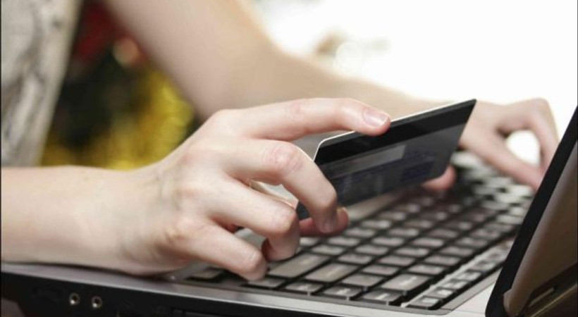 İnternetten alışveriş yapanlara 'sanal kart' uyarısı