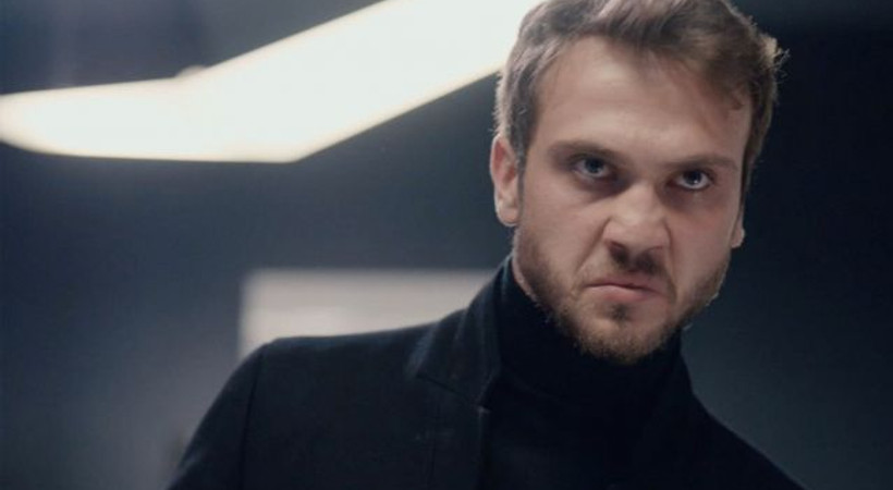 Çukur'un Yamaç'ı Aras Bulut İynemli'den yeni proje!