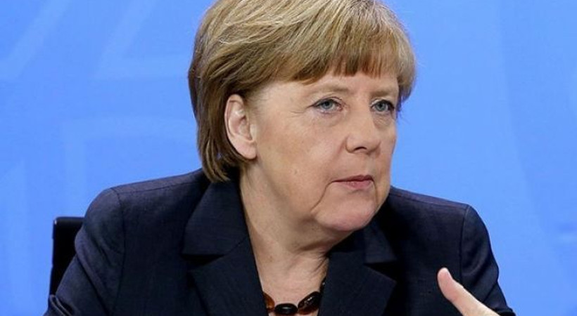Merkel'den Böhmermann itirafı: Hata yaptım