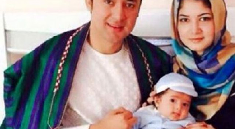Afgan gazetecinin 'evlat acısı' ağlattı