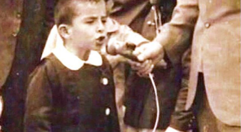 Ahmet Hakan'dan 23 Nisan fotoğrafı!