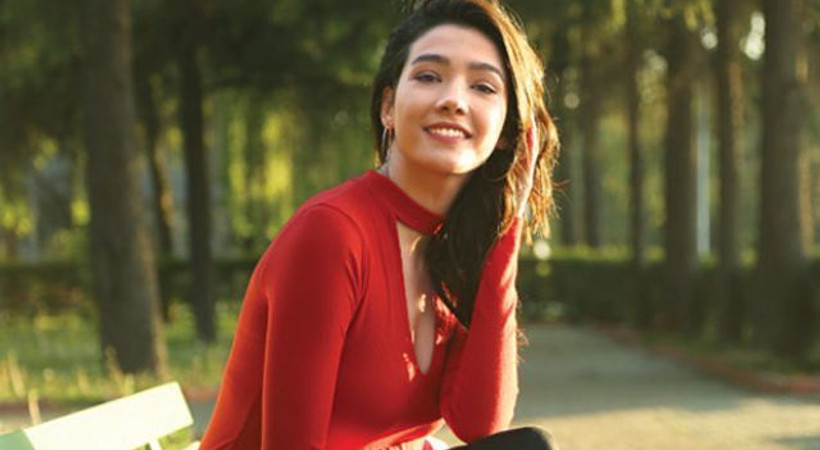 Söz dizisinden ayrılan Aybüke Pusat devlerle aynı filmde buluştu!