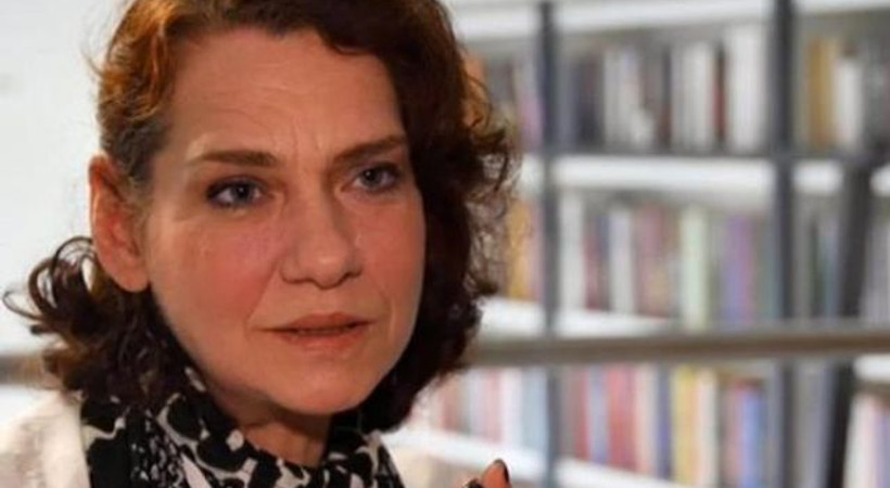 Aslı Erdoğan: Türkiye toplama kampına dönüştü