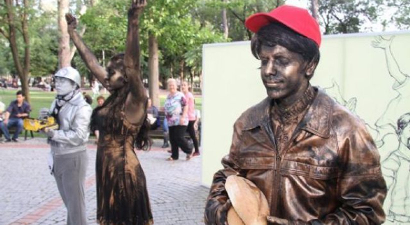 Yıldönümünde temsili Gezi Parkı yaptılar