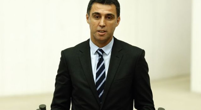 Hakan Şükür'den Soma madenindeki duvara sert tepki!