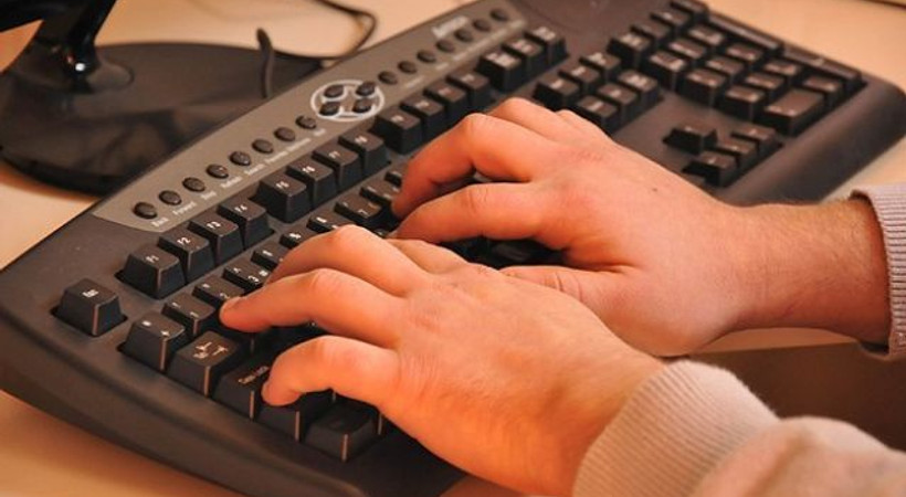 Türkçeden anlayan E klavye geliyor