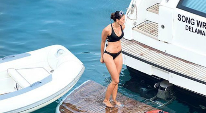 Anlaşmalı teknede çocuklarla tatil