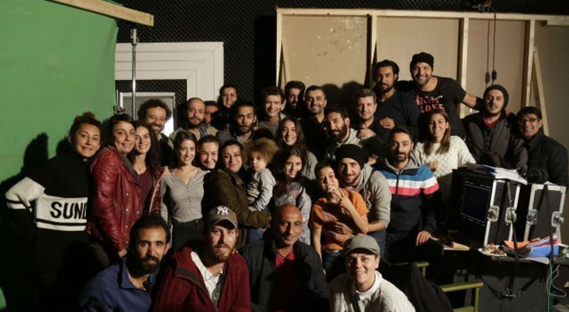 Kadın dizisi oyuncularından Hazal Kaya'ya sürpriz