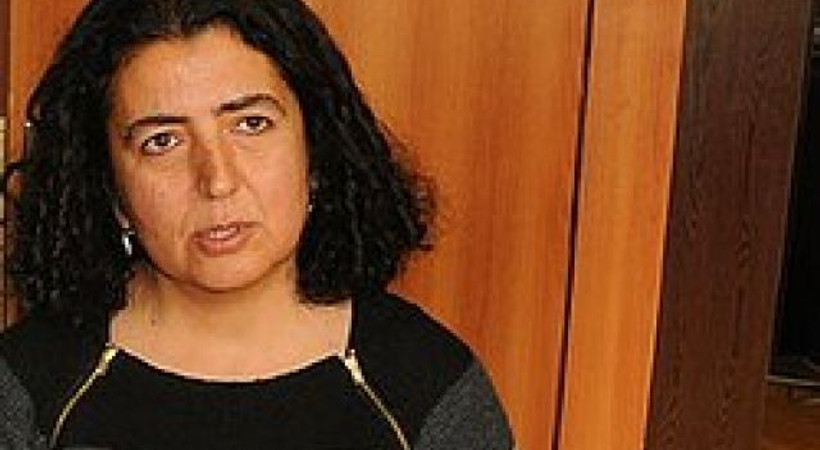 Facebook'ta 'mobbing'e uğradım dedi, görevden alındı
