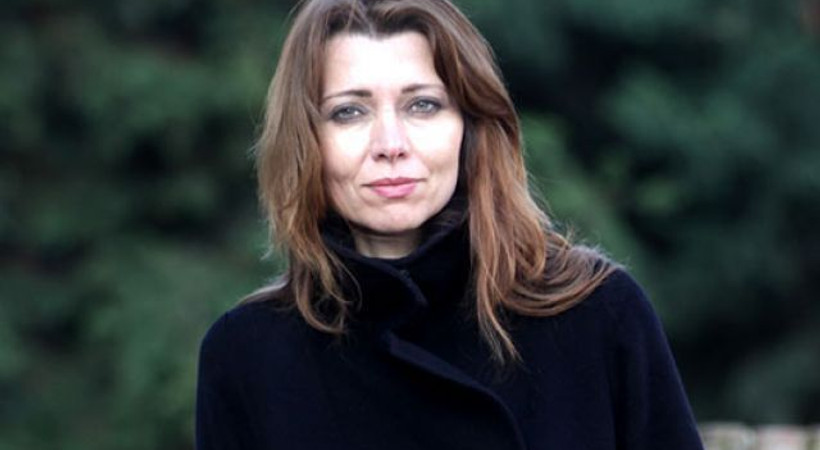 Elif Şafak: Başkanlık arzusunun bedelini halk ödedi