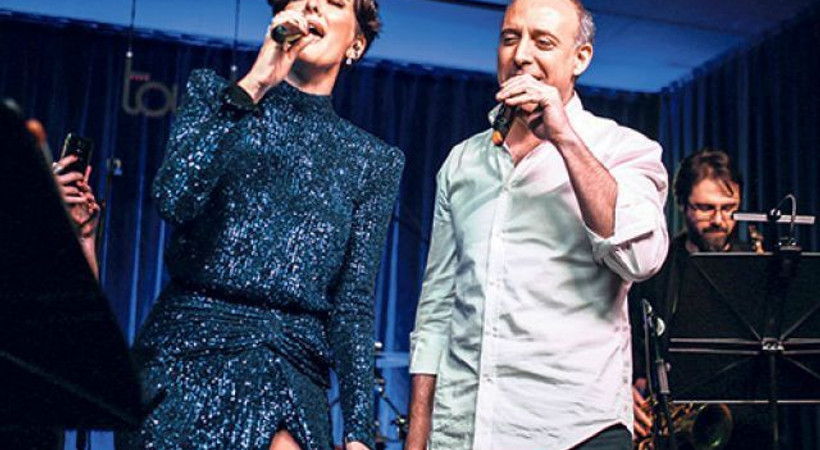 Bergüzar Korel ile Halit Ergenç çiftinden düet
