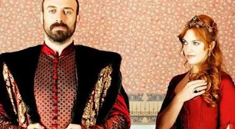 Başbakan'ın eleştirdiği Muhteşem Yüzyıl'a ünlü siyasetçiden övgü
