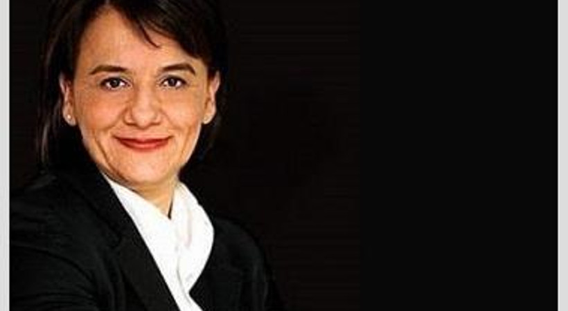 Akşam gazetesinden ayrılan ünlü yazar hangi gazeteyle anlaştı?