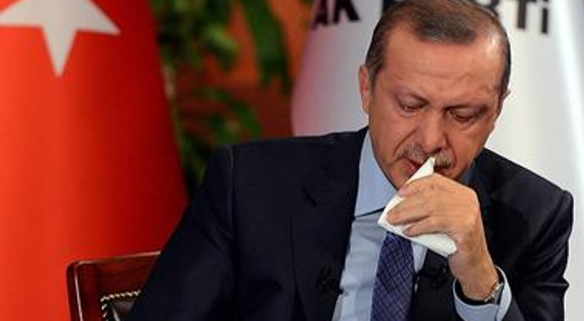Başbakan Erdoğan canlı yayında gözyaşlarına boğuldu