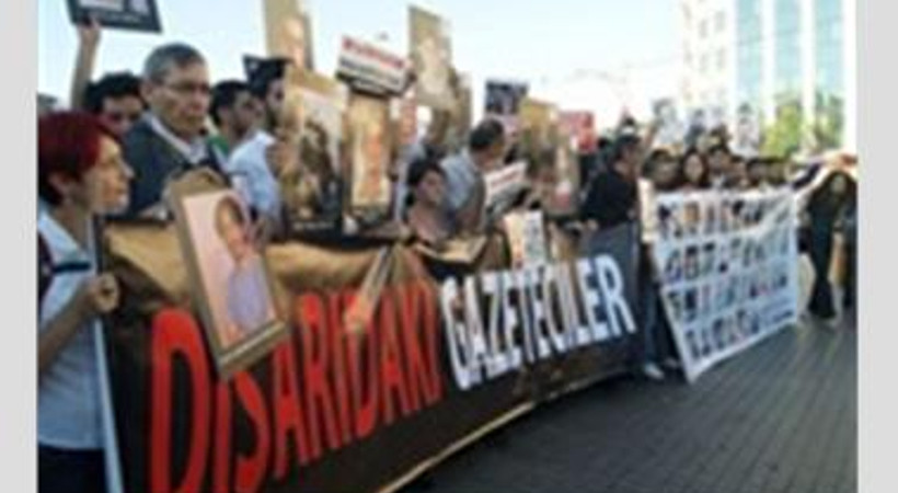Gazeteciler 'KCK davasına gidin' çağrısı yaptı