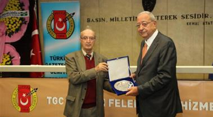 Gazetecilerin 'en mutlu' günü! Burhan Felek Basın Hizmet Ödülleri sahiplerini buldu