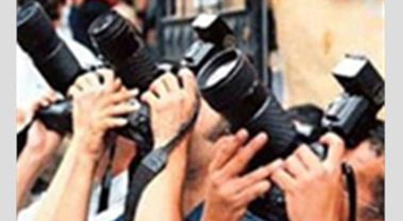 İçişleri Bakanı'na çağrı: Polislerinizin gazetecilere saldırısını durdurun