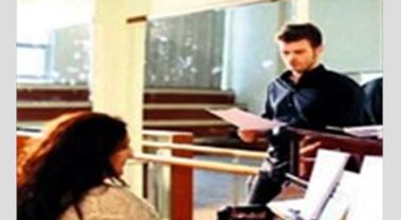 Kivanc Tatlitug Kendi Okulunu Tanitti