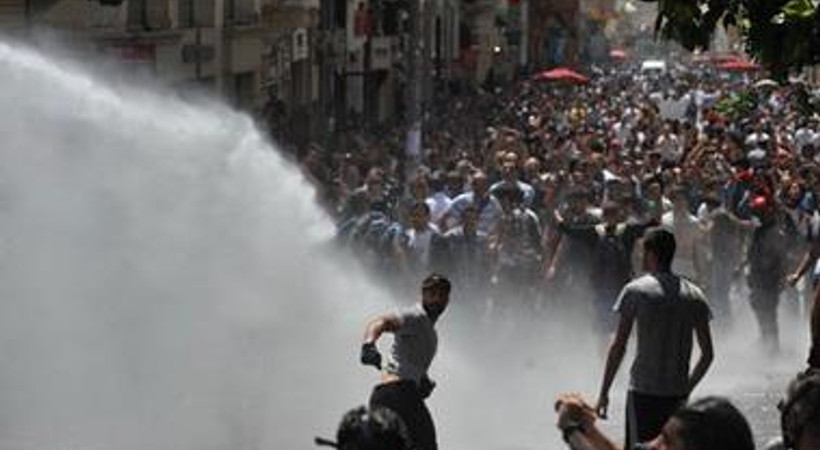 Medyadan Gezi'ye 'zoraki' ilgi! Türkiye basınının 'direniş