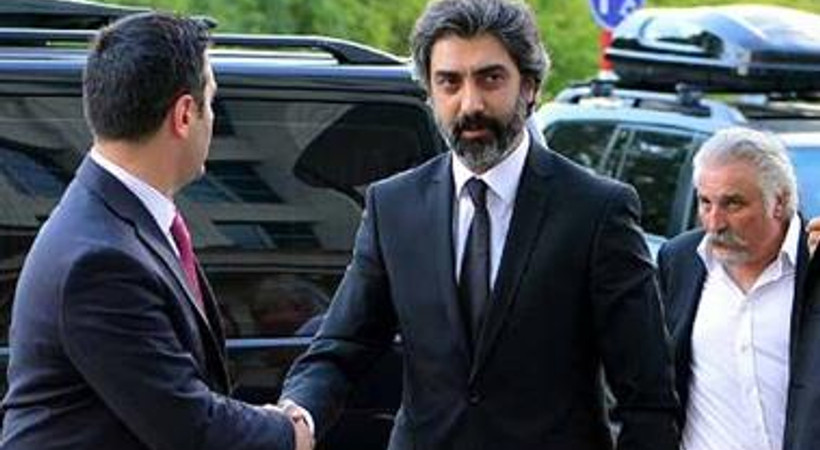 nazar boncuklu kosesinden tepki verdi