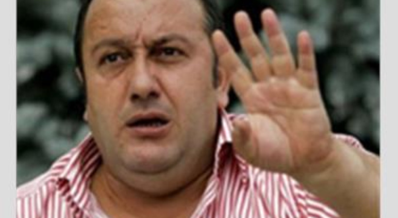 Ünlü şarkıcıya hapis şoku!