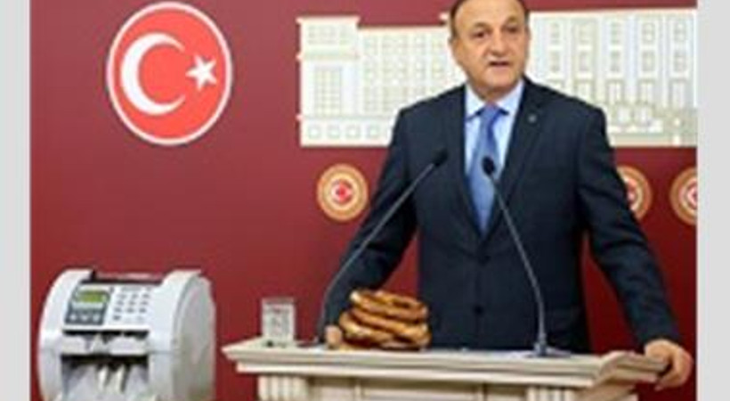 Yılın 'basın toplantısı şampiyonu' oldu