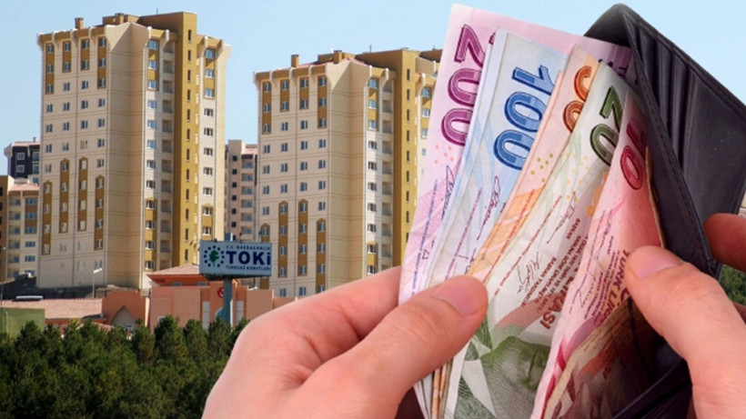 Konut fiyatlarını düşürecek hamle geliyor. Konut müjdesini Cumhurbaşkanı Erdoğan verecek. Çevre, Şehircilik ve İklim Değişikliği Bakanı Murat Kurum, ‘Yakın zamanda açıklayacağız’ diyerek duyurdu