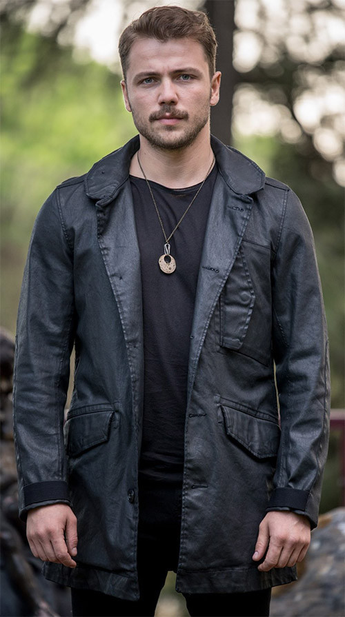 Tolga Sarıtaş