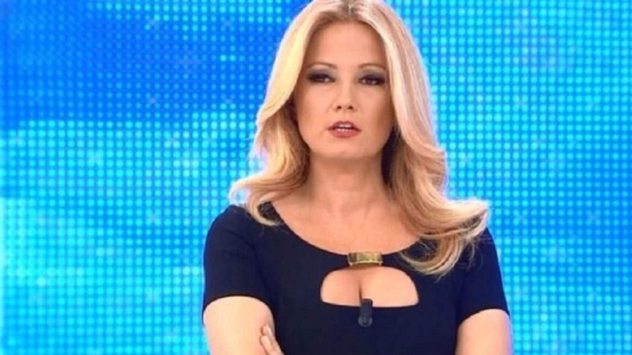 Müge Anlı ekranlara sarılma brandası ile döndü