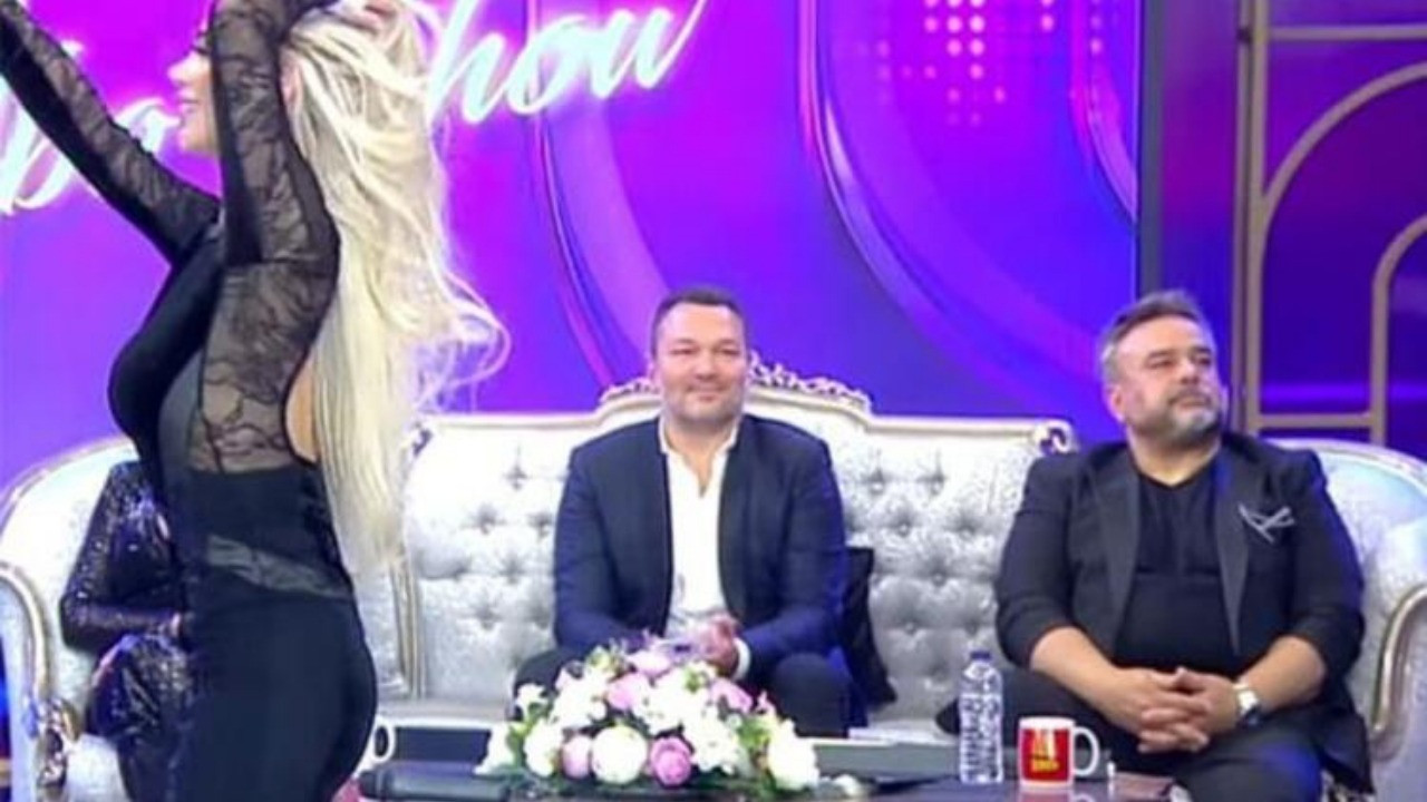 Ali Sunal ve Bülent Serttaş'ın İbo Show'daki zor anları