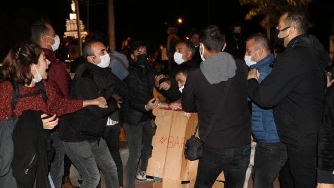 Eskişehir'de 'barınamıyoruz' eylemindeki öğrencilere polis müdahalesi