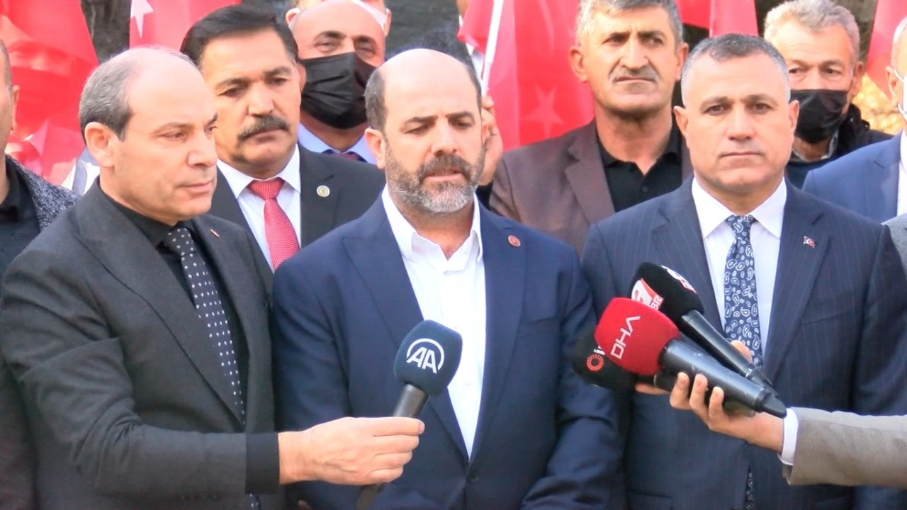 İYİ Partili Lütfü Türkkan'a TBMM önünde 'istifa' çağrısı