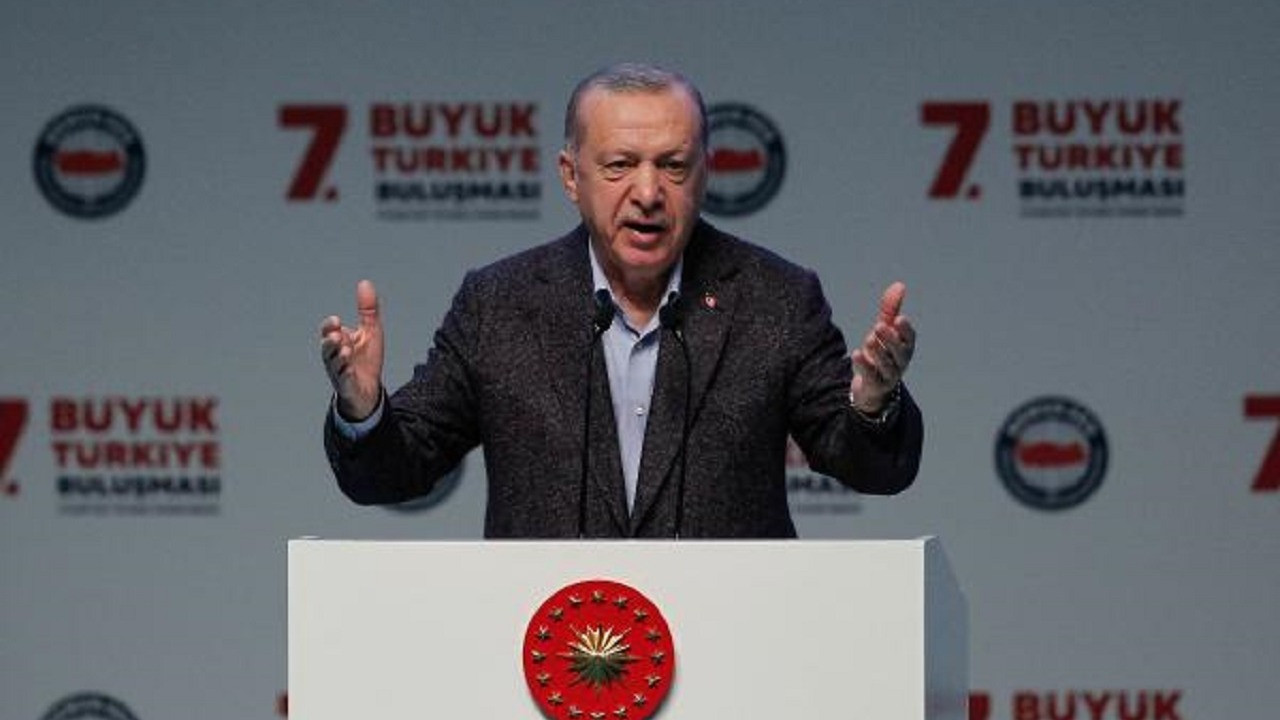 Cumhurbaşkanı Recep Tayyip Erdoğan İstanbul Kongre Merkezi'nde düzenlenen Memur-Sen Büyük Türkiye Buluşması'nda konuştu: Ekonominin kitabını yazdık, yazmaya devam ediyoruz