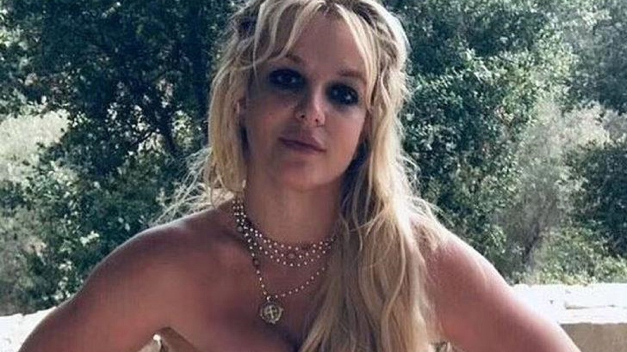 Ünlü şarkıcı Britney Spears bebeğini kaybetti