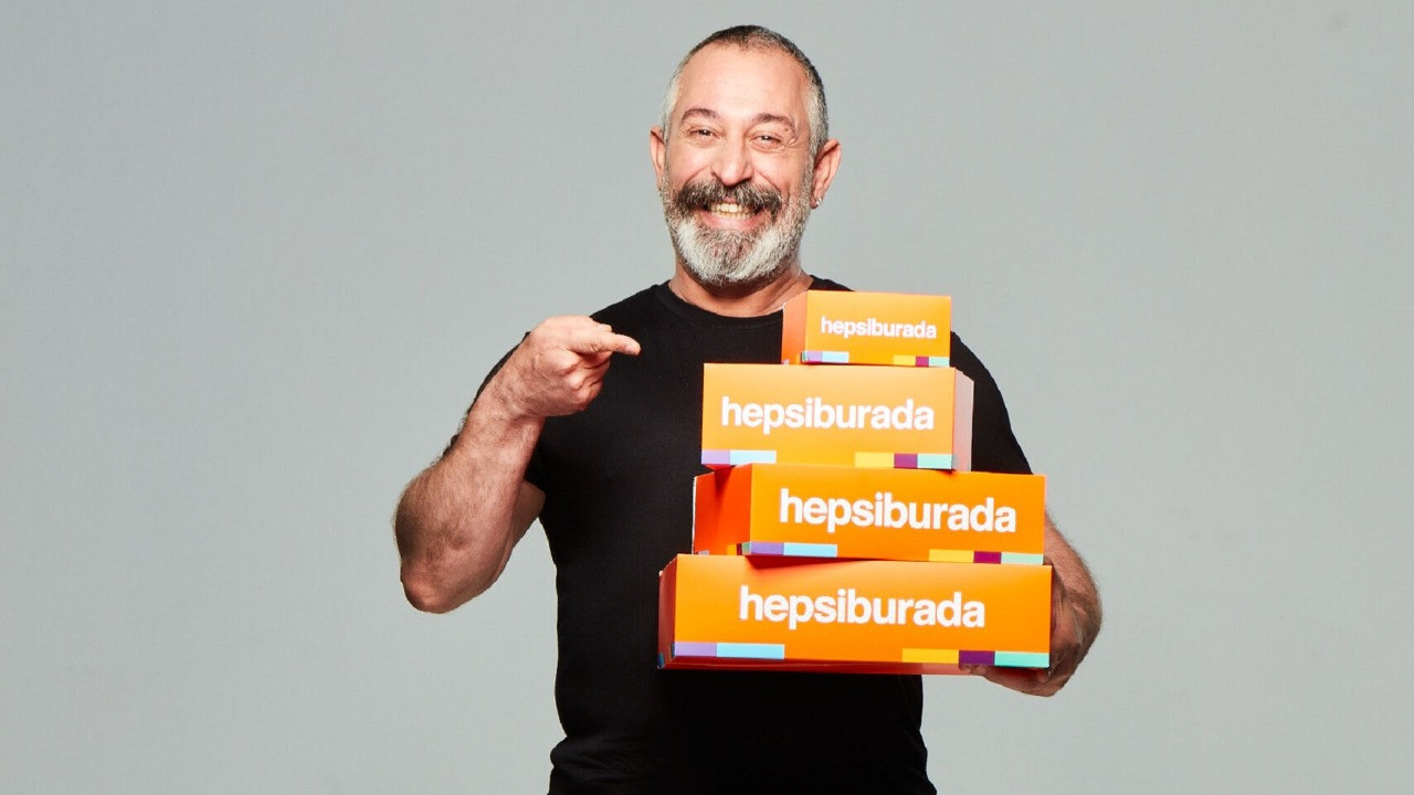Cem Yılmaz’dan  Konuklarına Hepsiburada Tavsiyesi! Türkiye’nin ‘En Çok Tavsiye Edilen E-Ticaret Markası’ Hepsiburada’nın yeni reklam filmi yayında…