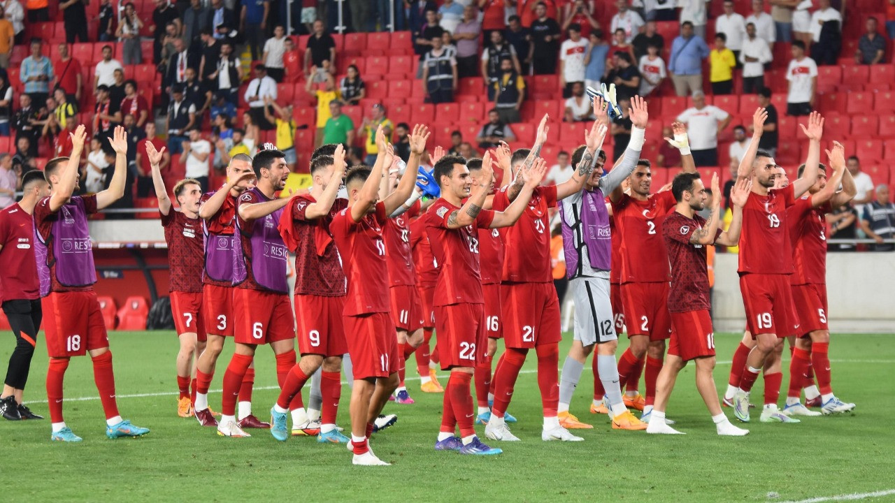 A Milli Futbol Takımımız, FIFA sıralamasında bir basamak yükselerek 42. sırada yer aldı