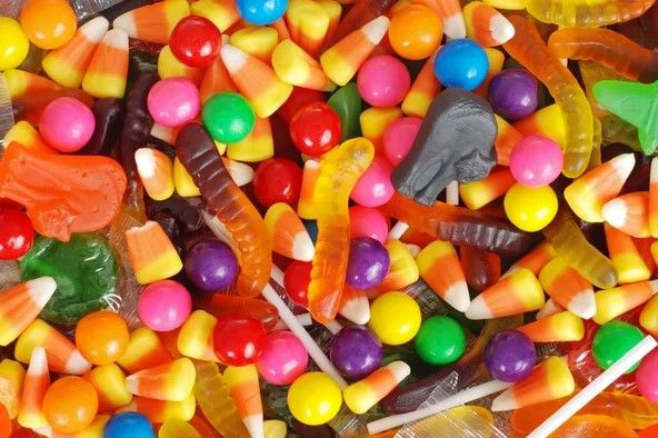 5 yaş üstü herkes başvurabilir: Kanada şirketi, 1,4 milyon TL maaşa günde 100 şeker yiyecek personel arıyor - Resim: 1