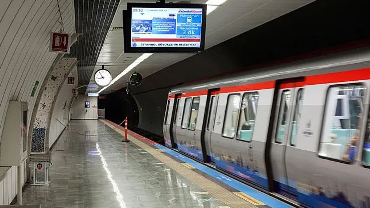 İstanbullulara yeni metro hattı müjdesi... Yeni metro hattı bir ilk olacak. Metro hattı 3.5 milyon İstanbulluya hizmet edecek